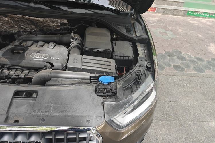 Used Audi Q3 2012 35 TFSI quattro Comfort Model Engine Bay Left