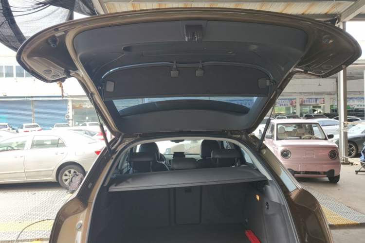 Used Audi Q3 2012 35 TFSI quattro Comfort Model Trunk
