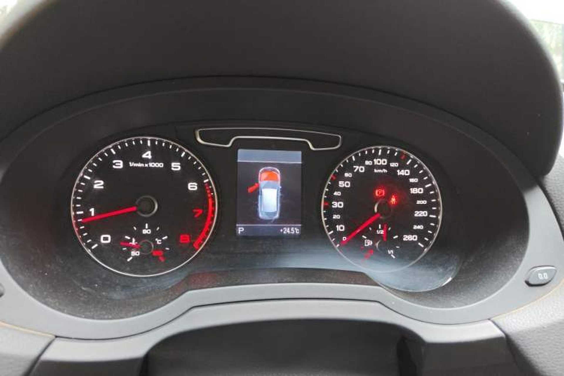 Used Audi Q3 2012 35 TFSI quattro Comfort Model Instrument Cluster