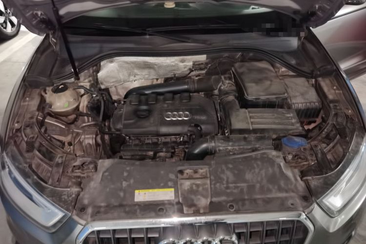 Used Audi Q3 2012 35 TFSI quattro Comfort Model Engine Bay