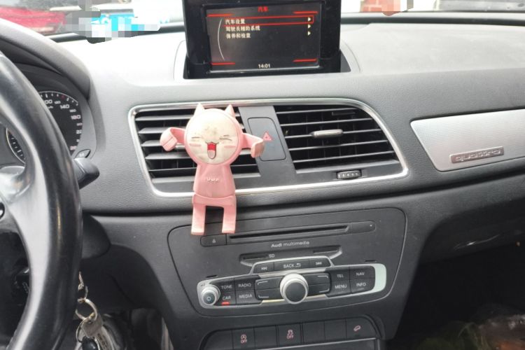 Used Audi Q3 2012 35 TFSI quattro Comfort Model Audio And AC Panel