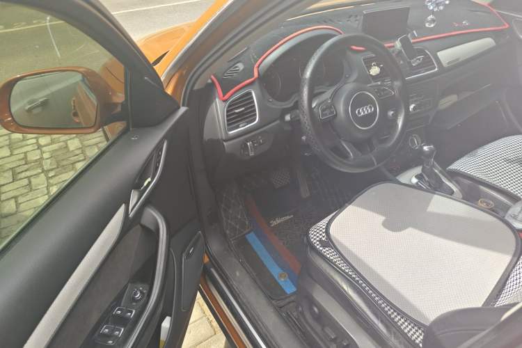 Used Audi Q3 2012 40 TFSI quattro Sport Edition Driver Seat