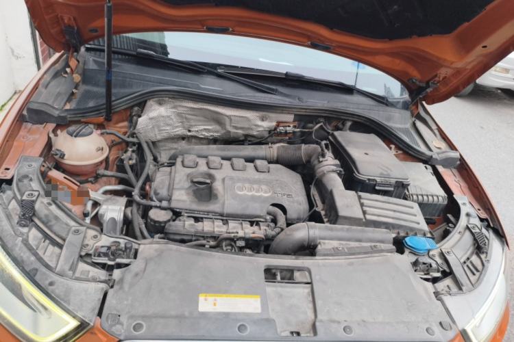 Used Audi Q3 2012 35 TFSI quattro Comfort Model Engine Bay