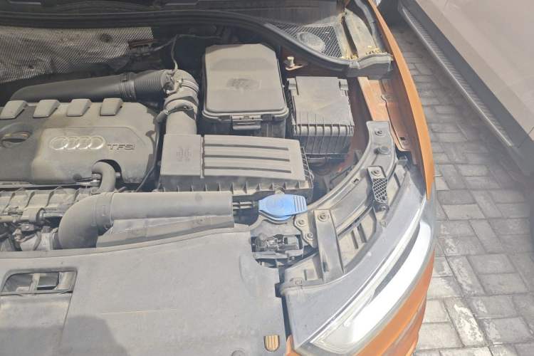Used Audi Q3 2012 40 TFSI quattro Sport Edition Engine Bay Left
