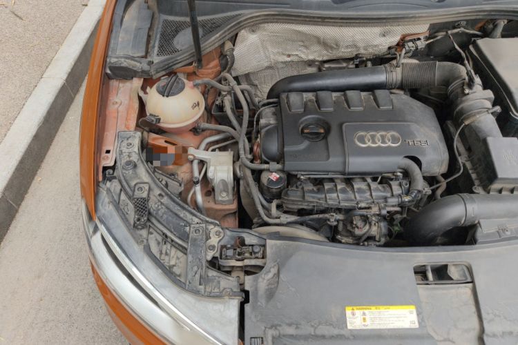 Used Audi Q3 2012 35 TFSI quattro Comfort Model Engine Bay Right