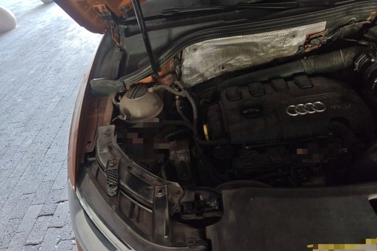 Used Audi Q3 2012 35 TFSI quattro Comfort Model Engine Bay Right