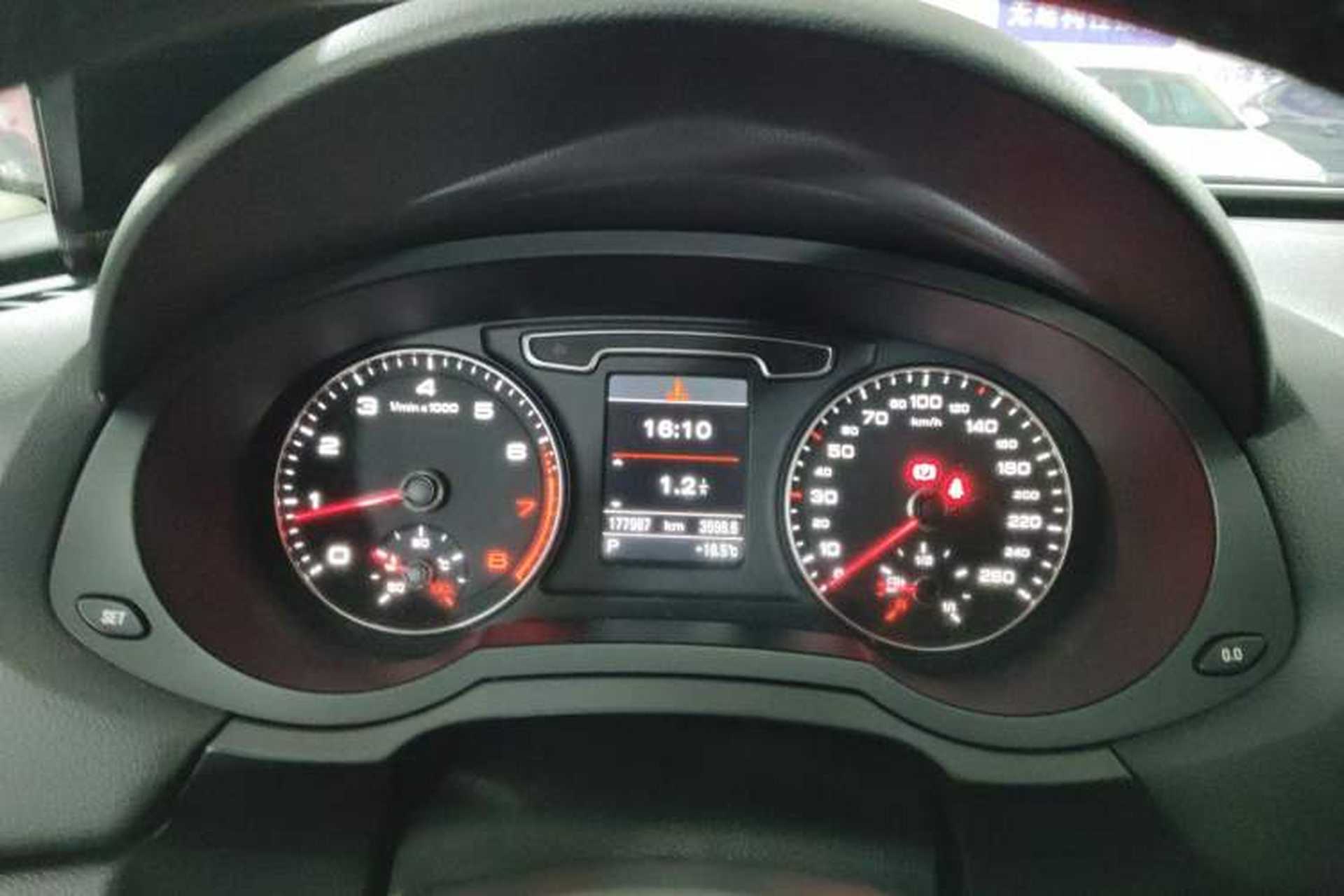 Used Audi Q3 2012 35 TFSI quattro Comfort Model Instrument Cluster