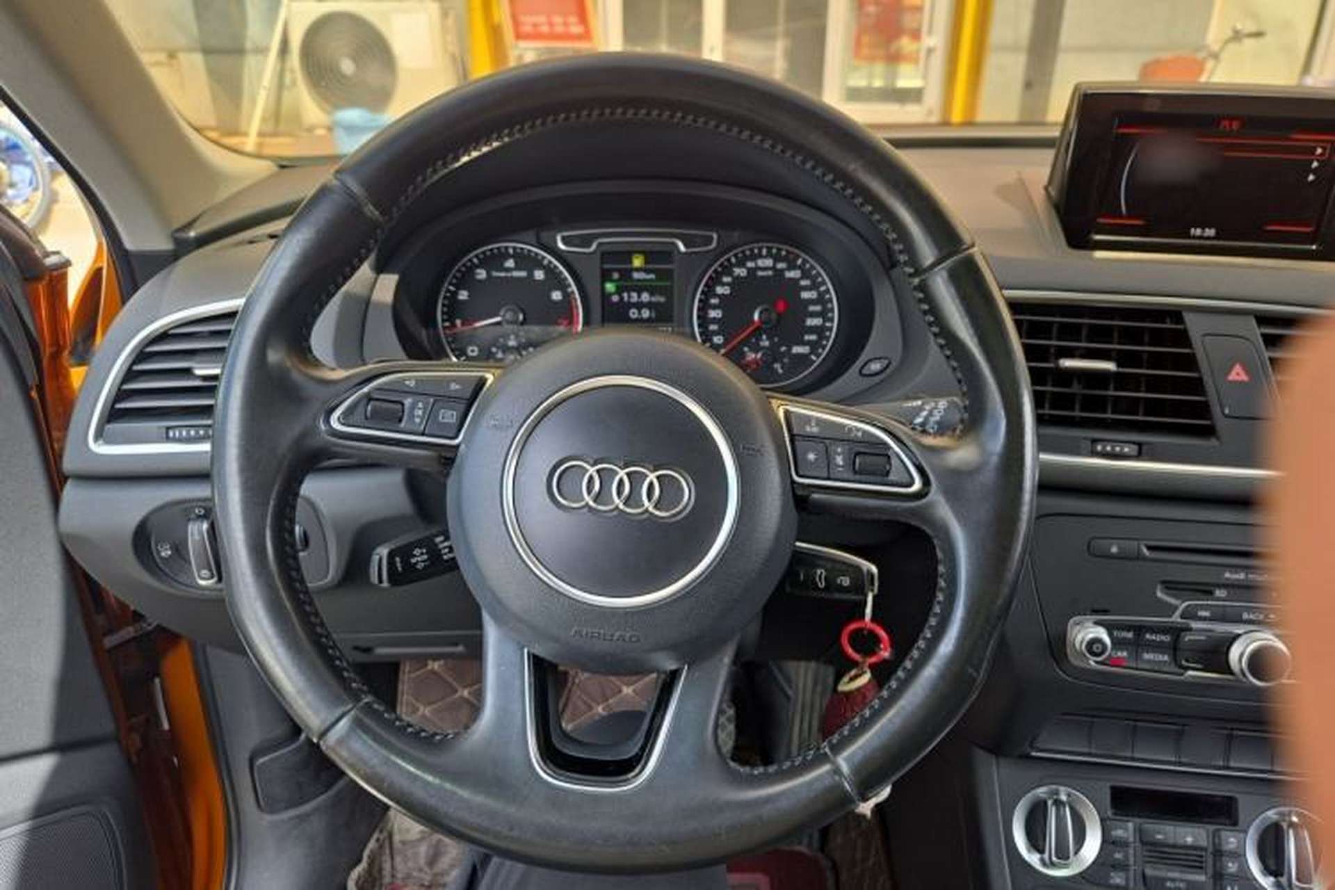 Used Audi Q3 2012 35 TFSI quattro Comfort Model Steering Wheel