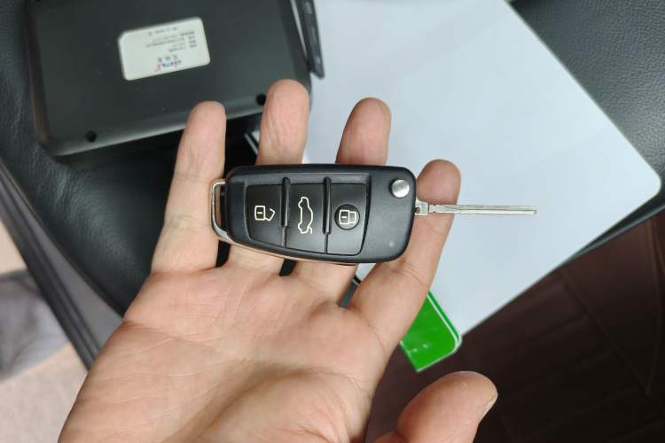 Used Audi Q3 2012 35 TFSI quattro Comfort Model Vehicle Key