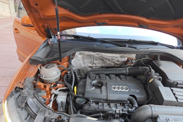 Used Audi Q3 2012 35 TFSI quattro Comfort Model Engine Bay Right