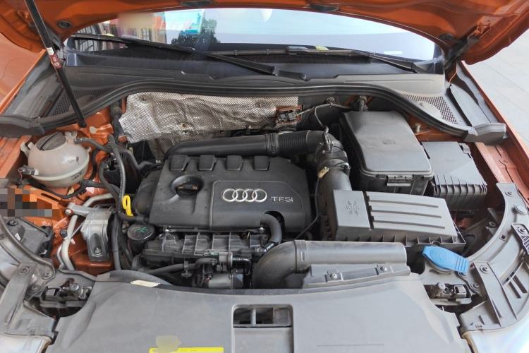 Used Audi Q3 2012 35 TFSI quattro Comfort Model Engine Bay