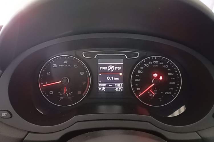 Used Audi Q3 2012 35 TFSI quattro Comfort Model Instrument Cluster