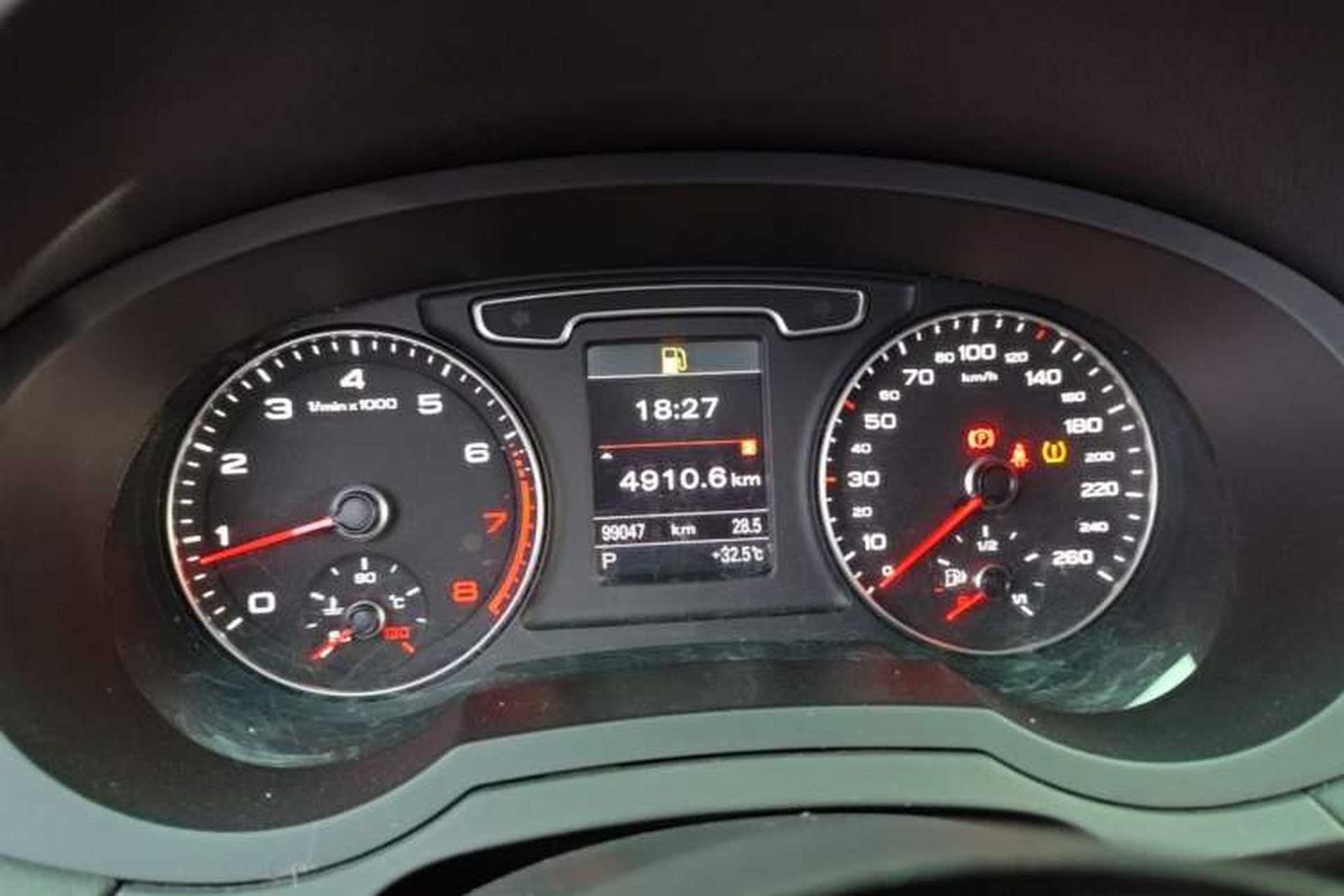 Used Audi Q3 2012 35 TFSI quattro Comfort Model Instrument Cluster