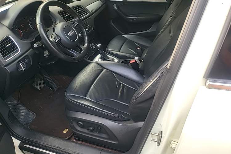 Used Audi Q3 2012 35 TFSI quattro Comfort Model Driver Seat