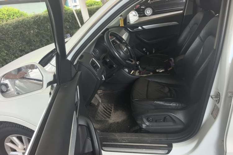 Used Audi Q3 2012 35 TFSI quattro Comfort Model Driver Seat
