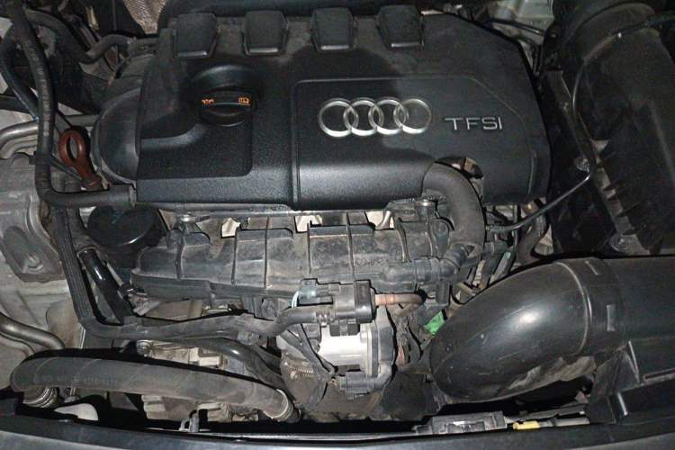 Used Audi Q3 2012 35 TFSI quattro Comfort Model Engine Bay
