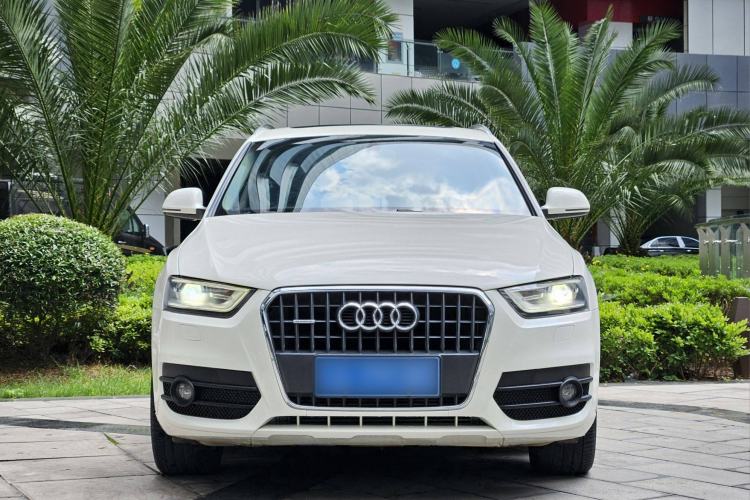 Used Audi Q3 2012 35 TFSI quattro Comfort Model Exterior 2