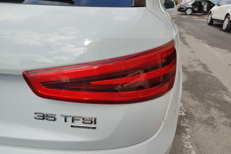 Used Audi Q3 2012 35 TFSI quattro Comfort Model Exterior 6