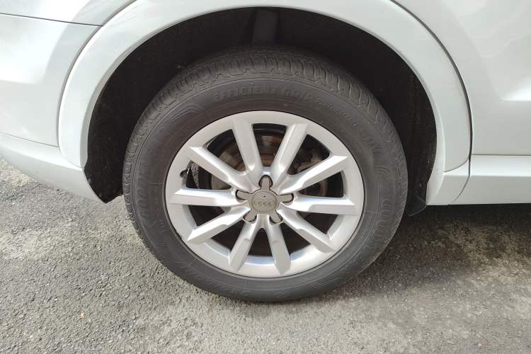 Used Audi Q3 2012 35 TFSI quattro Comfort Model Exterior 8