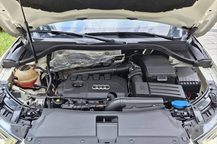 Used Audi Q3 2012 35 TFSI quattro Comfort Model Exterior 8