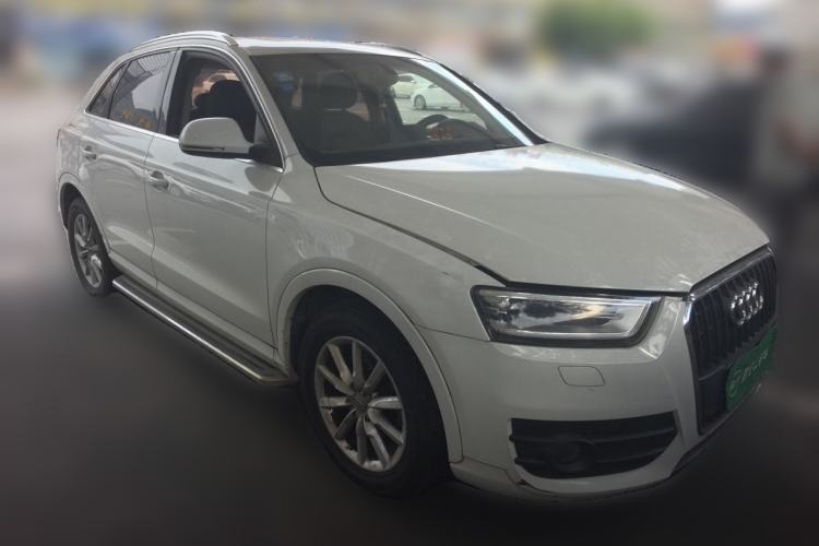 Used Audi Q3 2012 35 TFSI quattro Comfort Model Front Right 45 Deg