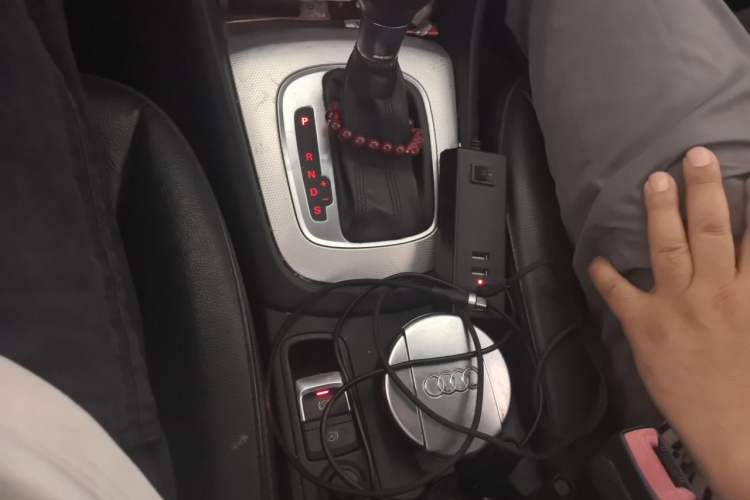 Used Audi Q3 2012 35 TFSI quattro Comfort Model Gear Lever