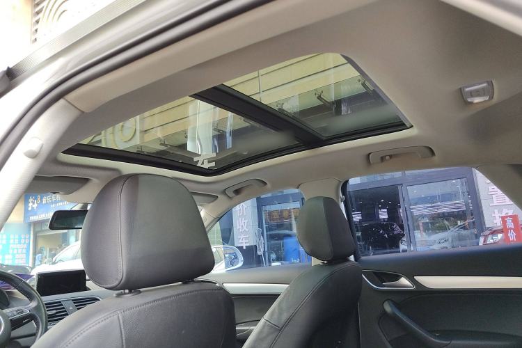 Used Audi Q3 2012 35 TFSI quattro Comfort Model Headliner