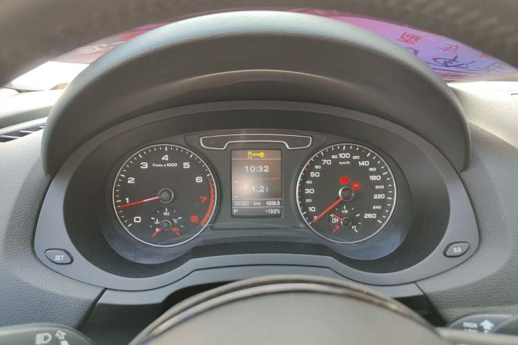 Used Audi Q3 2012 35 TFSI quattro Comfort Model Instrument Cluster