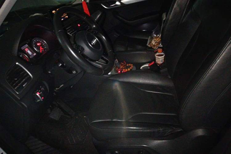 Used Audi Q3 2012 35 TFSI quattro Comfort Model Left Front Seat