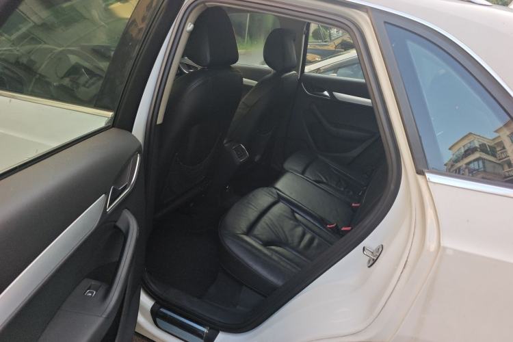 Used Audi Q3 2012 35 TFSI quattro Comfort Model Left Rear Seat