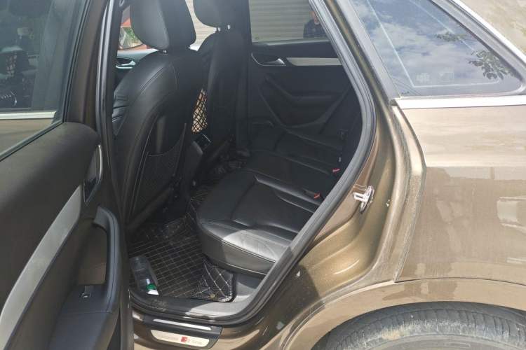 Used Audi Q3 2012 40 TFSI quattro Sport Edition Left Rear Seat