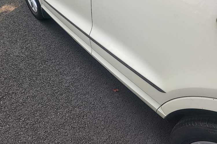 Used Audi Q3 2012 35 TFSI quattro Comfort Model Left Side Sill