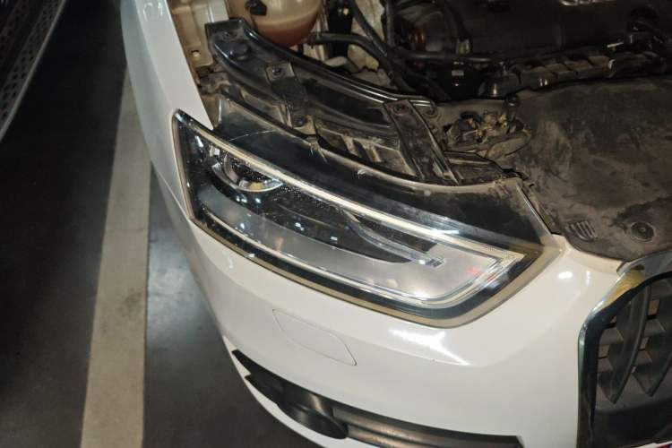 Used Audi Q3 2012 35 TFSI quattro Comfort Model Right Front Headlight