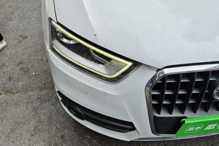 Used Audi Q3 2012 40 TFSI quattro Sport Edition Right Front Headlight