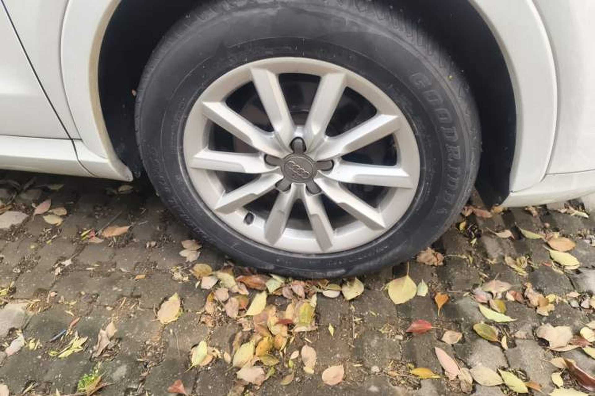 Used Audi Q3 2012 35 TFSI quattro Comfort Model Right Front Wheel Hub