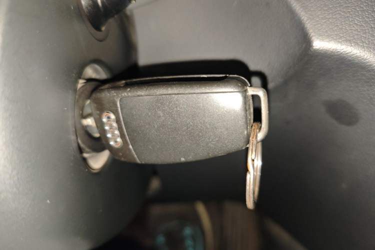 Used Audi Q3 2012 35 TFSI quattro Comfort Model Vehicle Key