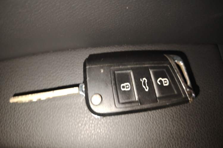 Used Audi Q3 2012 35 TFSI quattro Comfort Model Vehicle Key