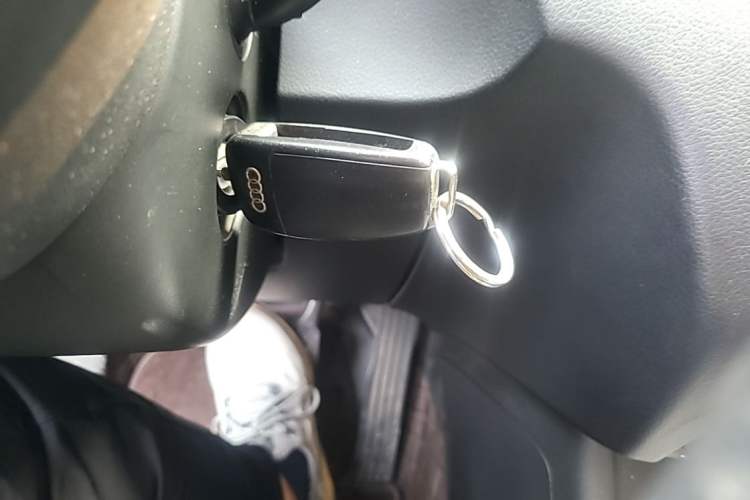 Used Audi Q3 2012 35 TFSI quattro Comfort Model Vehicle Key