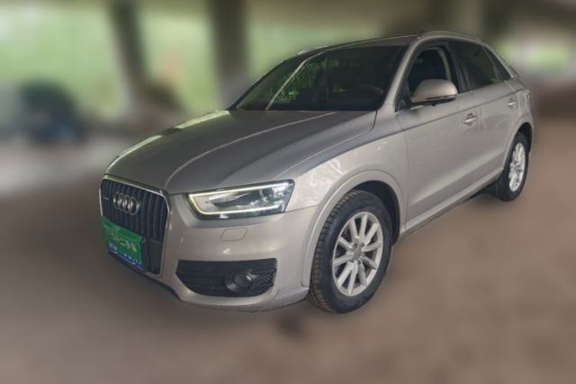 Audi Q3 2012 35 TFSI quattro Comfort Model مستعملة
