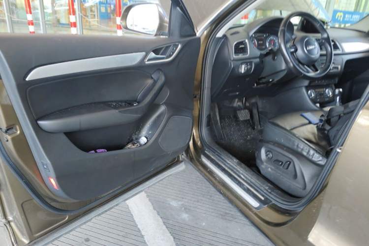 Used Audi Q3 2012 35 TFSI quattro Comfort Model Driver Seat