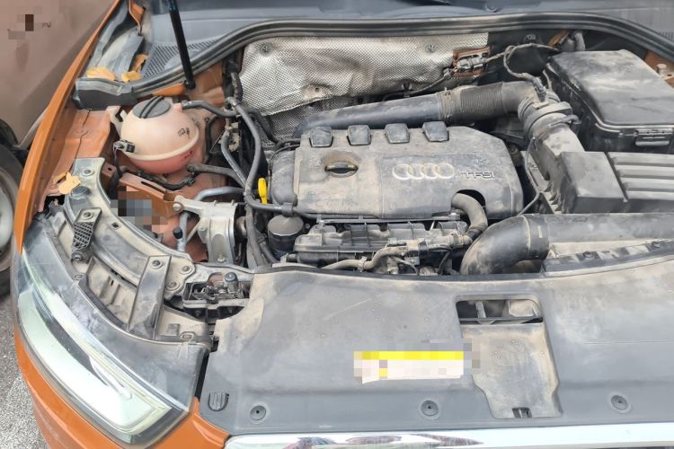 Used Audi Q3 2012 35 TFSI quattro Comfort Model Engine Bay Right
