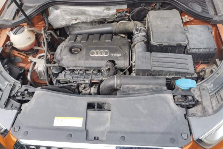 Used Audi Q3 2012 35 TFSI quattro Comfort Model Engine Bay