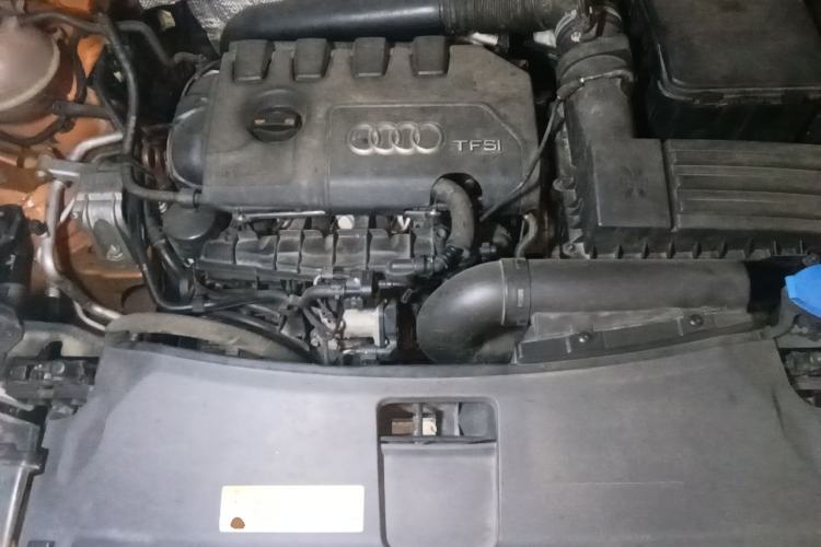 Used Audi Q3 2012 35 TFSI quattro Comfort Model Engine Bay