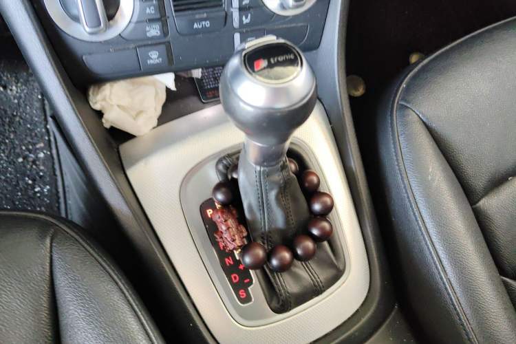 Used Audi Q3 2012 35 TFSI quattro Comfort Model Gear Lever