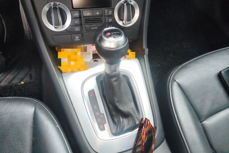 Used Audi Q3 2012 35 TFSI quattro Comfort Model Gear Lever