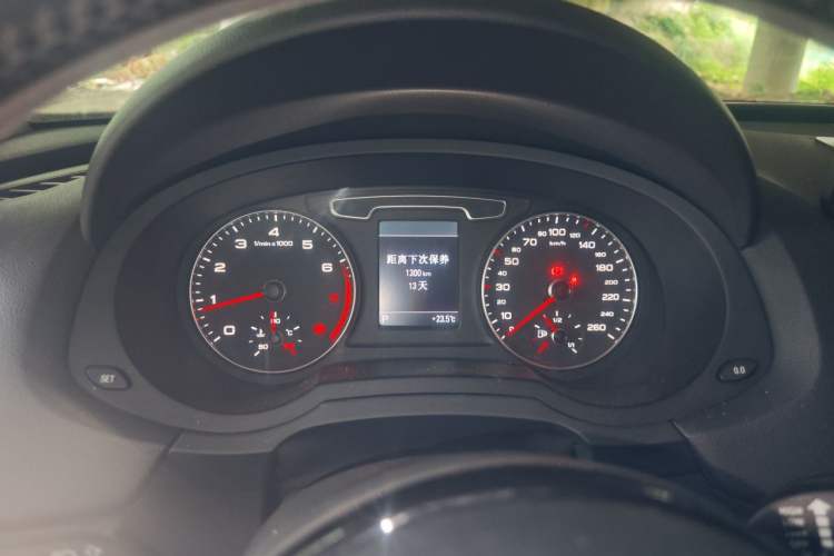 Used Audi Q3 2012 35 TFSI quattro Comfort Model Instrument Cluster