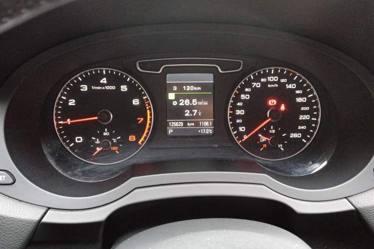 Used Audi Q3 2012 35 TFSI quattro Comfort Model Instrument Cluster
