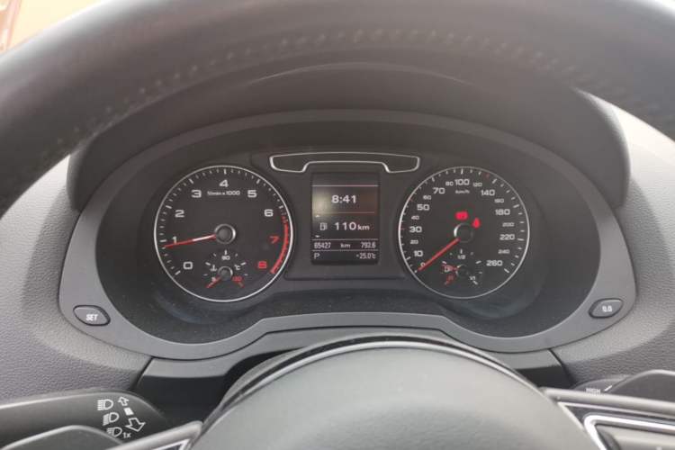 Used Audi Q3 2012 35 TFSI quattro Comfort Model Instrument Cluster