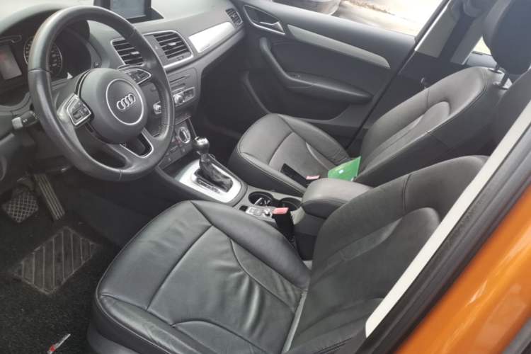 Used Audi Q3 2012 35 TFSI quattro Comfort Model Left Front Seat