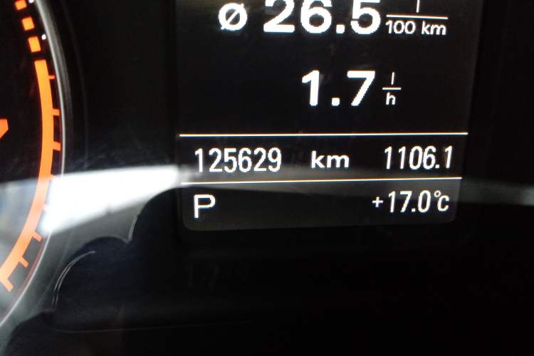 Used Audi Q3 2012 35 TFSI quattro Comfort Model Odometer Close Up